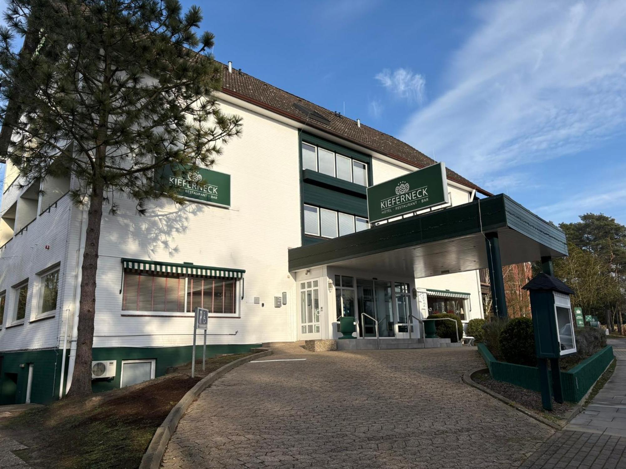 Hotel Kieferneck Бад Бевензен Екстериор снимка